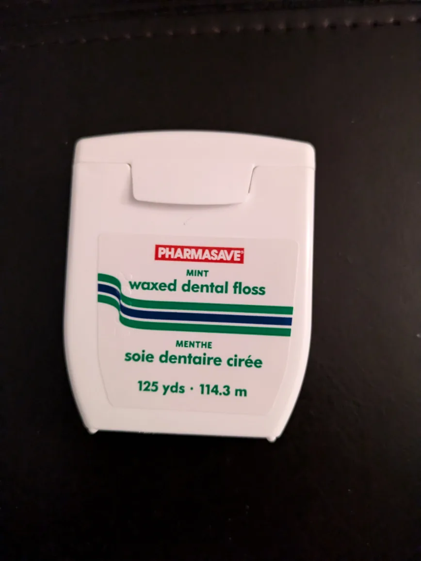 #freecycle PharmaSave Mint Waxed Dental Floss thumbnail
