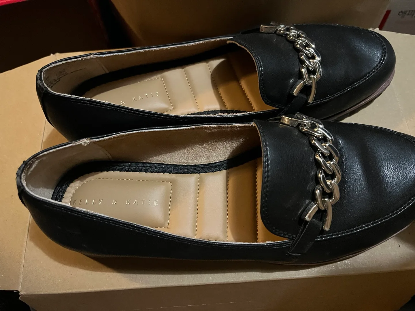 Black Chain Loafer Flats image indicator(2)