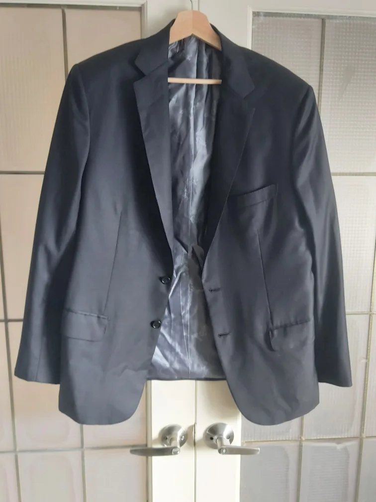 Brioni Men's Black Single Breasted Blazer (Size 56) thumbnail