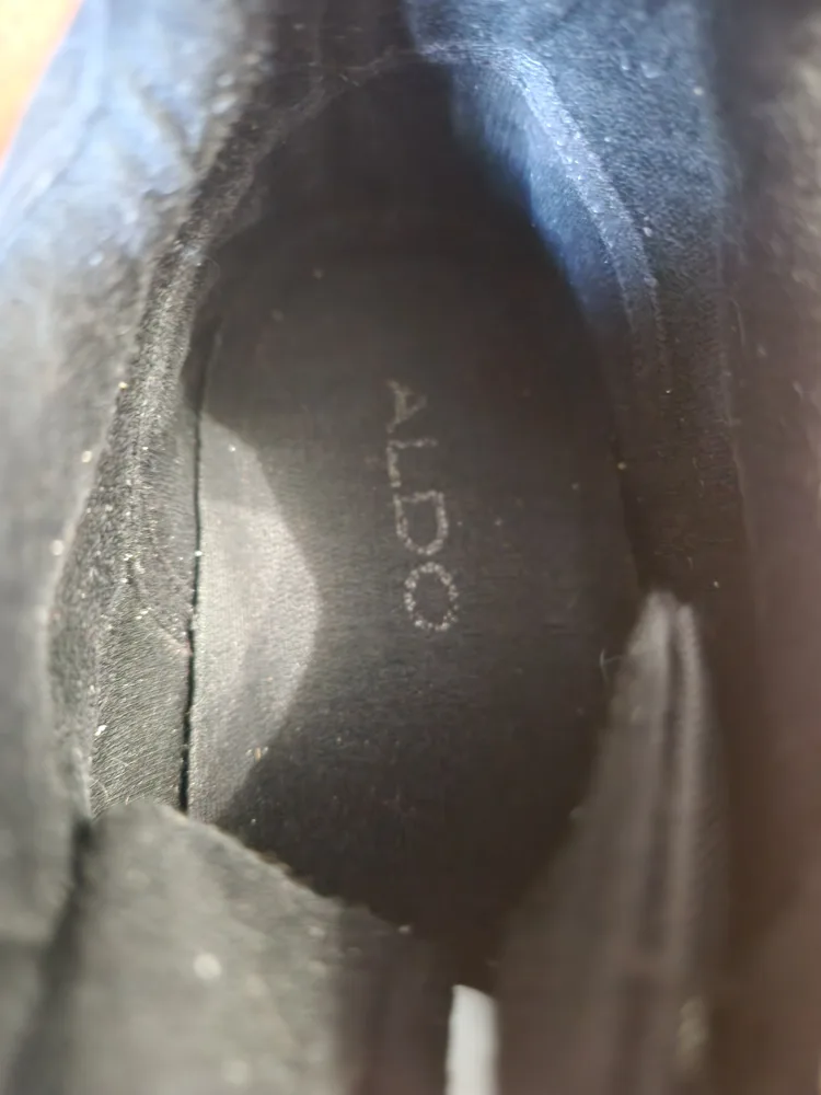 Black and Metalic Sneakers by Aldo image indicator(4)