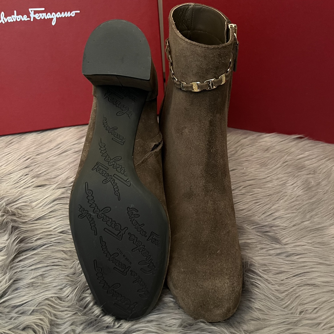 Salvatore Ferragamo Vara Chain Ghila Ankle boots - photo 2