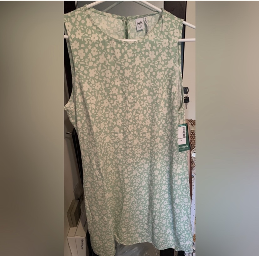 Green Floral Dress 🧡