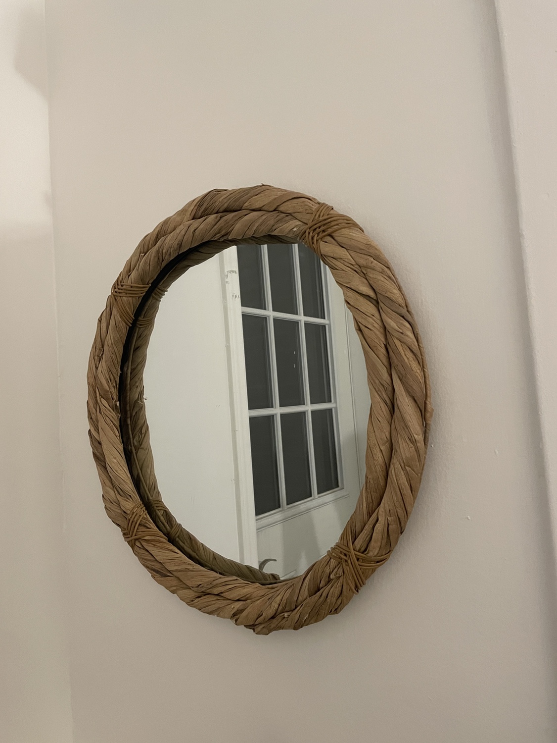 Round Wicker Frame Mirror