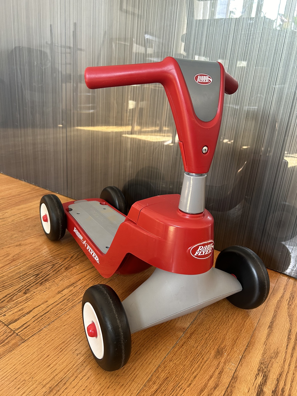 Radio Flyer 4-Wheel Scooter - photo 2