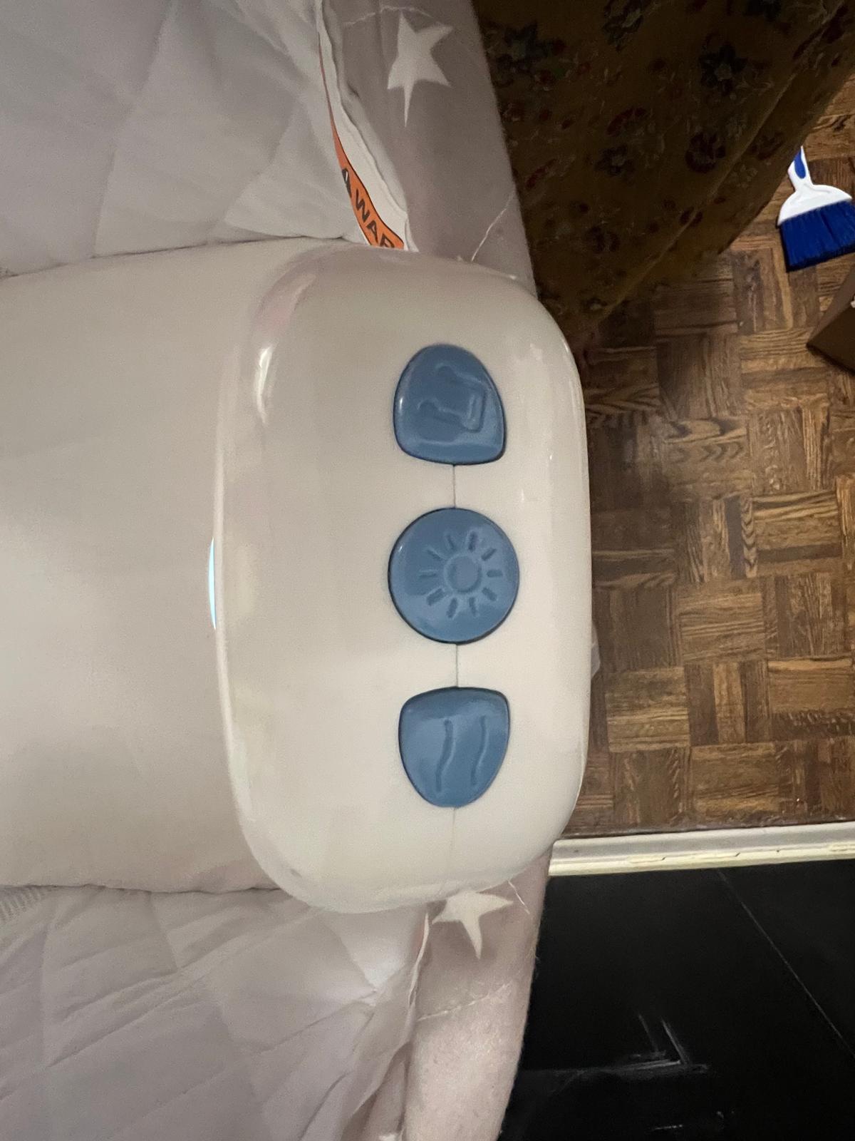 Baby Bassinet with Canopy - photo 2