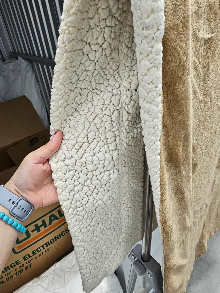 Sherpa Throw Blanket thumbnail