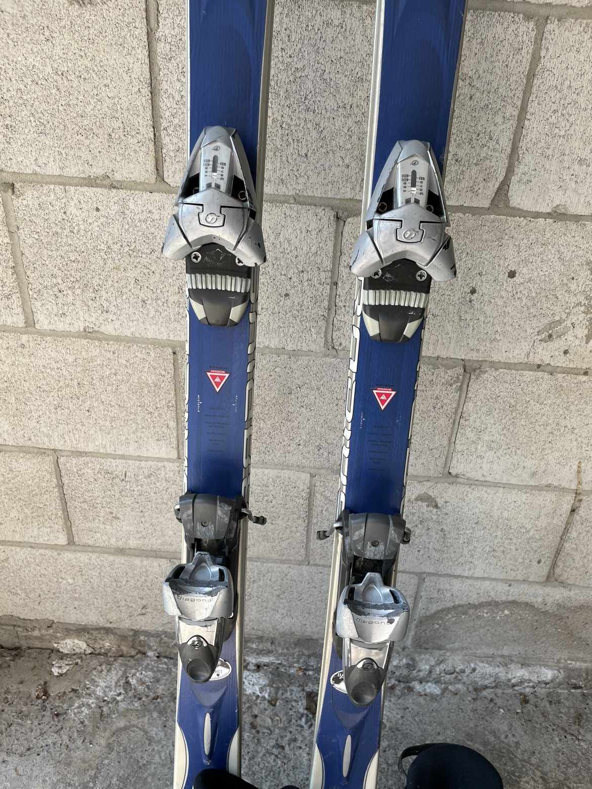 K2 Skies (174 cm) + Nordica Ski boots (men 27.0/27.5)