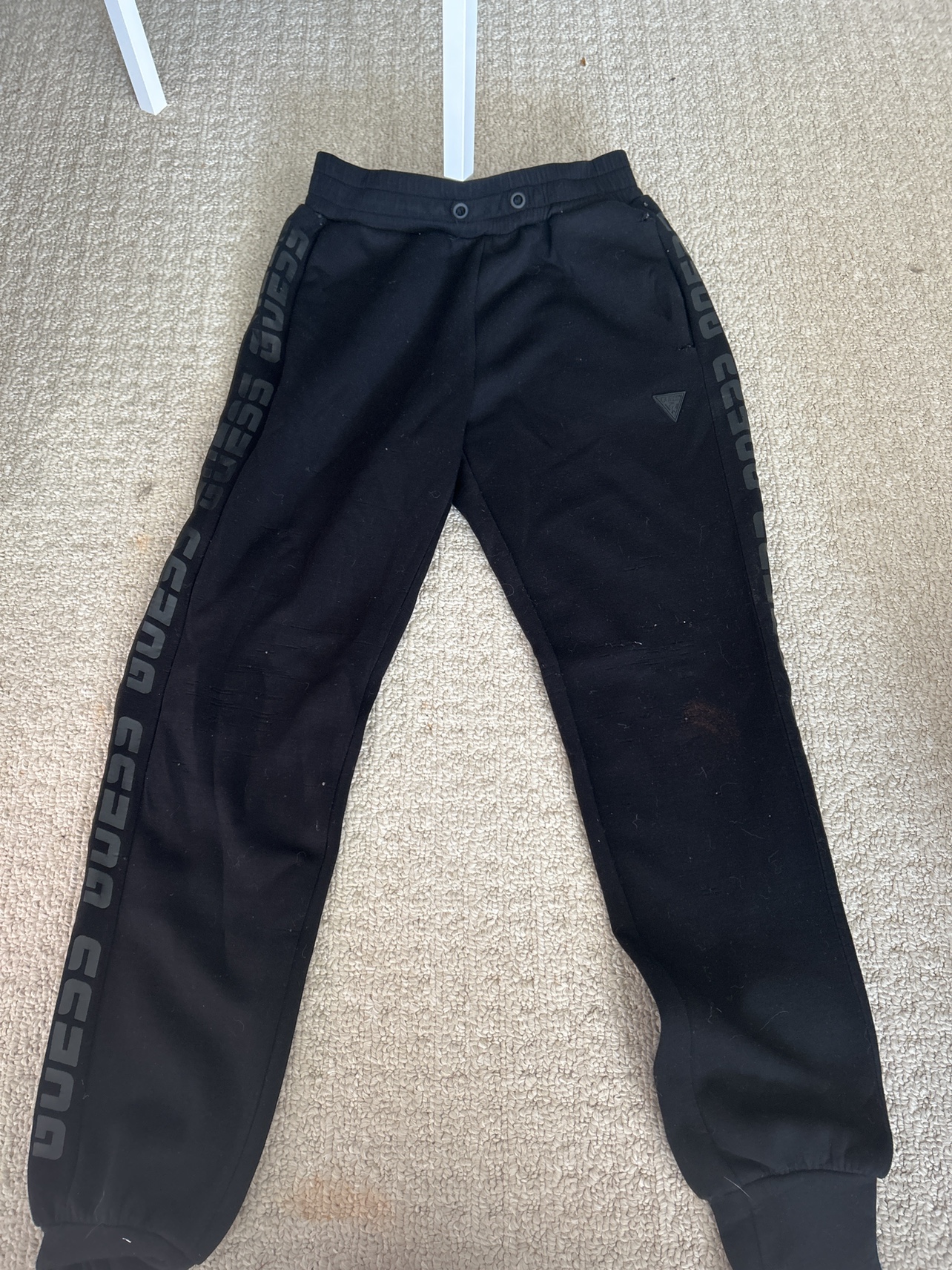 Guess Men’s sweatpants