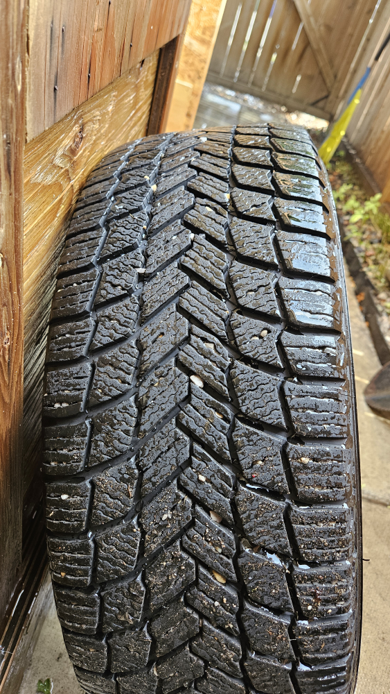Set of  4 Winter Tires with Rims - photo 4