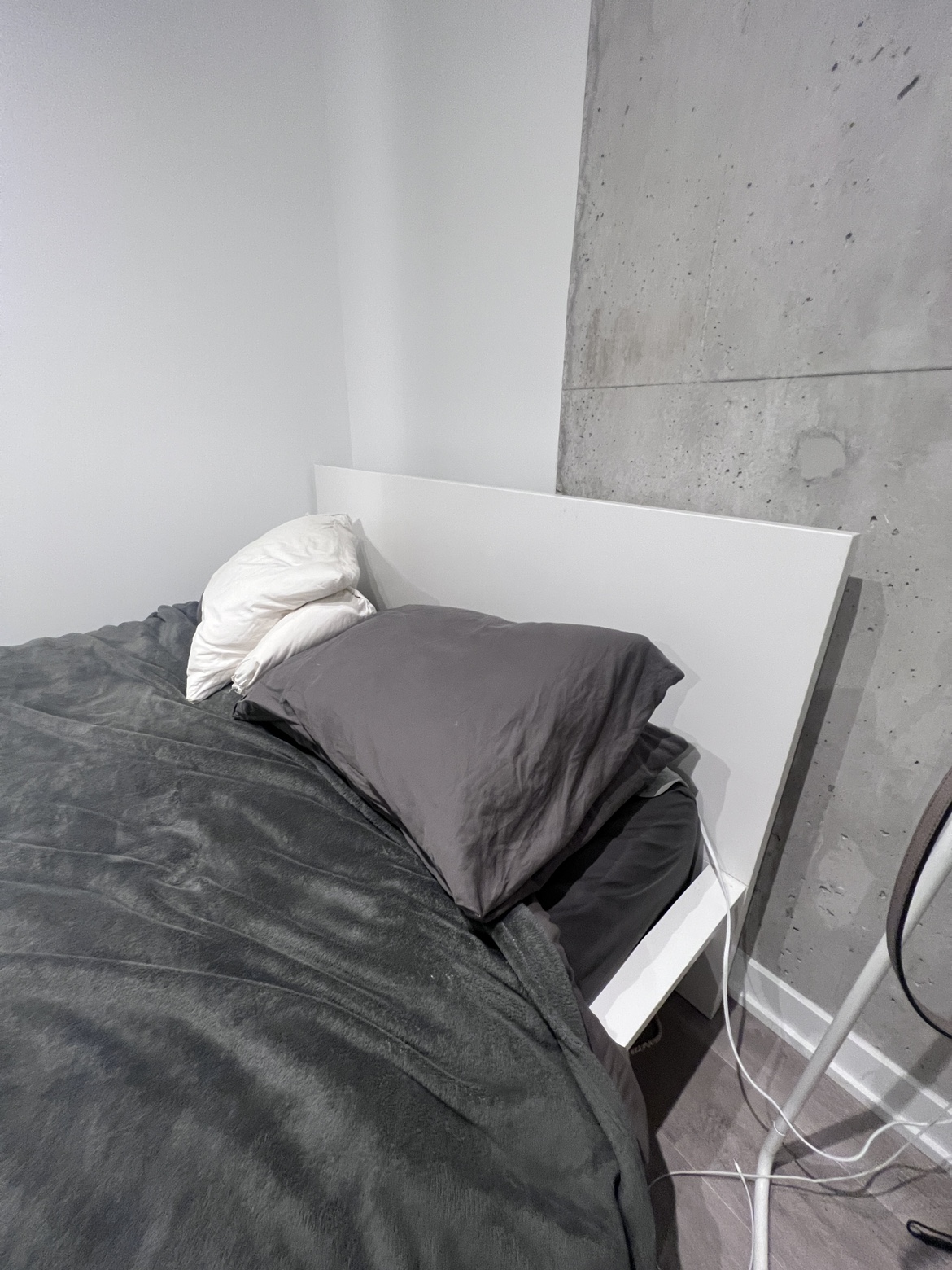 IKEA Haugesund Queen Mattress - photo 2