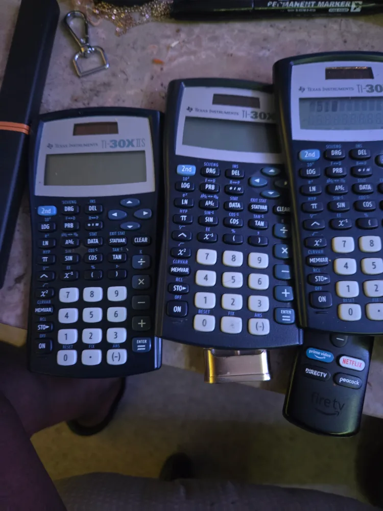 Texas Instruments TI-30 Calculators image indicator(3)