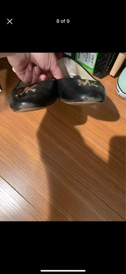 Michael Kors Tan and Black Flats image indicator(8)