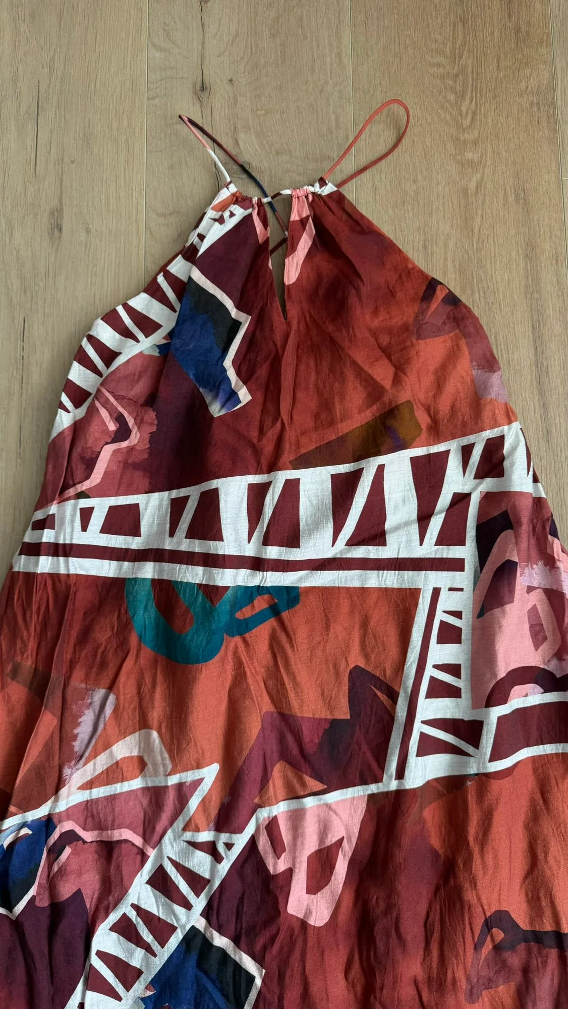 New! Urban Revivo printed backless beach dress image indicator(9)