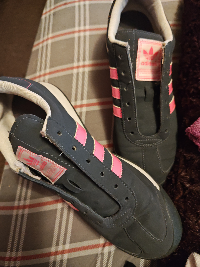 Adidas Sneakers