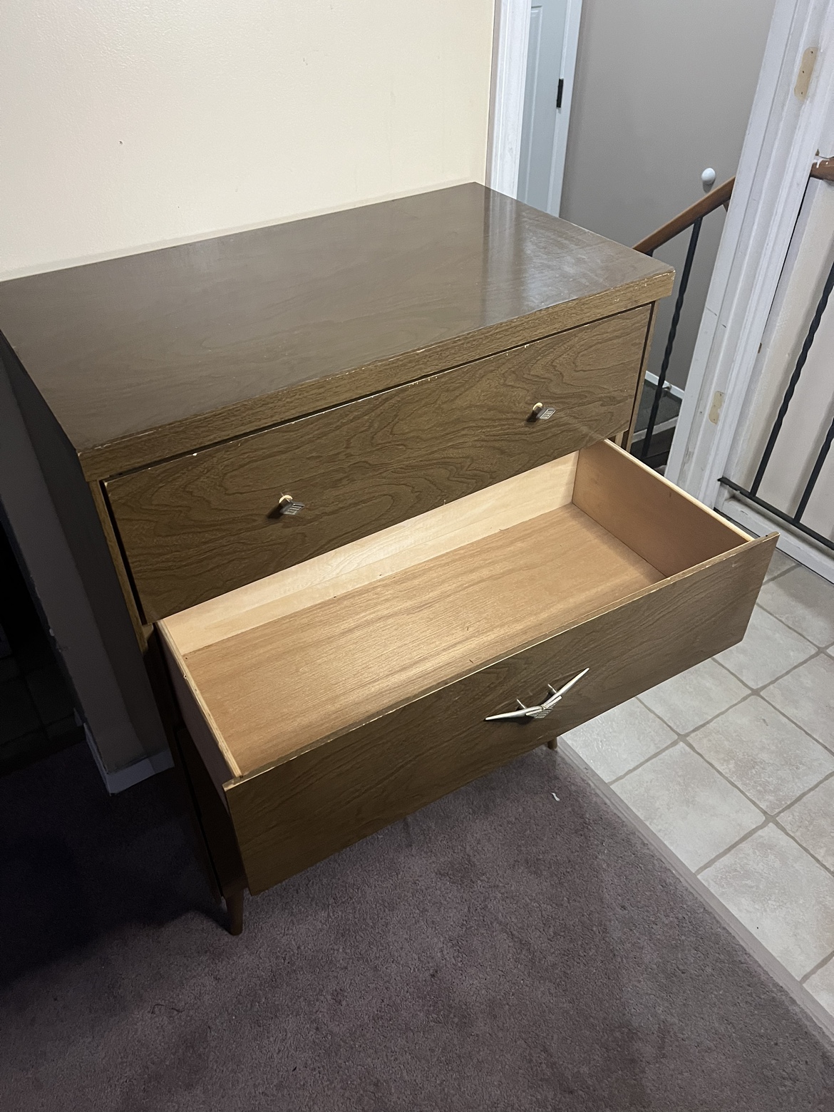 4-Drawer Wood Dresser - Great Condition - photo 2