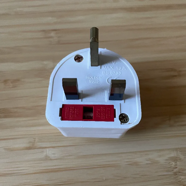 Universal Travel Plug Adapter for UK w/ Fuse image indicator(2)