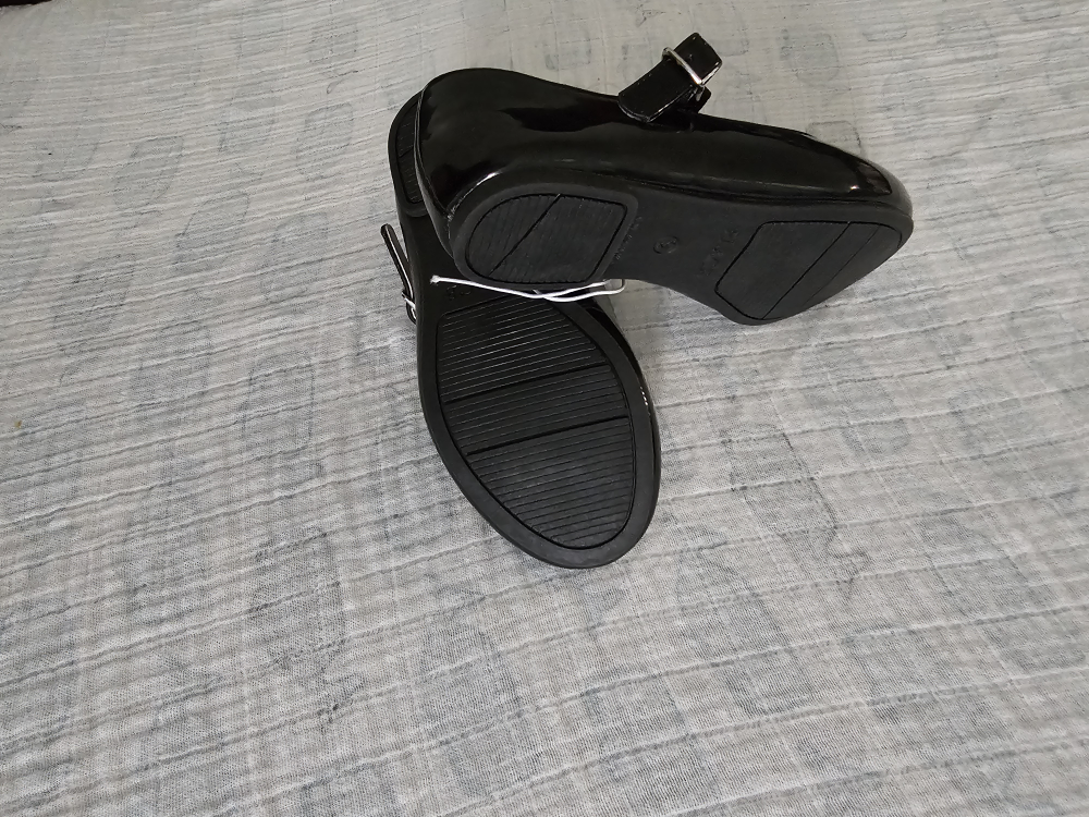 Place Black Patent Leather Shoes - photo 4
