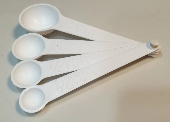 Kitchen Utensils Lot image indicator(5)