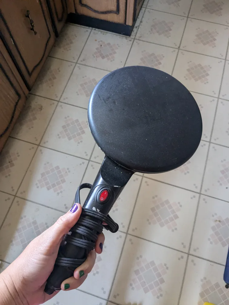 electric crepe maker, selling as is 🧡 thumbnail