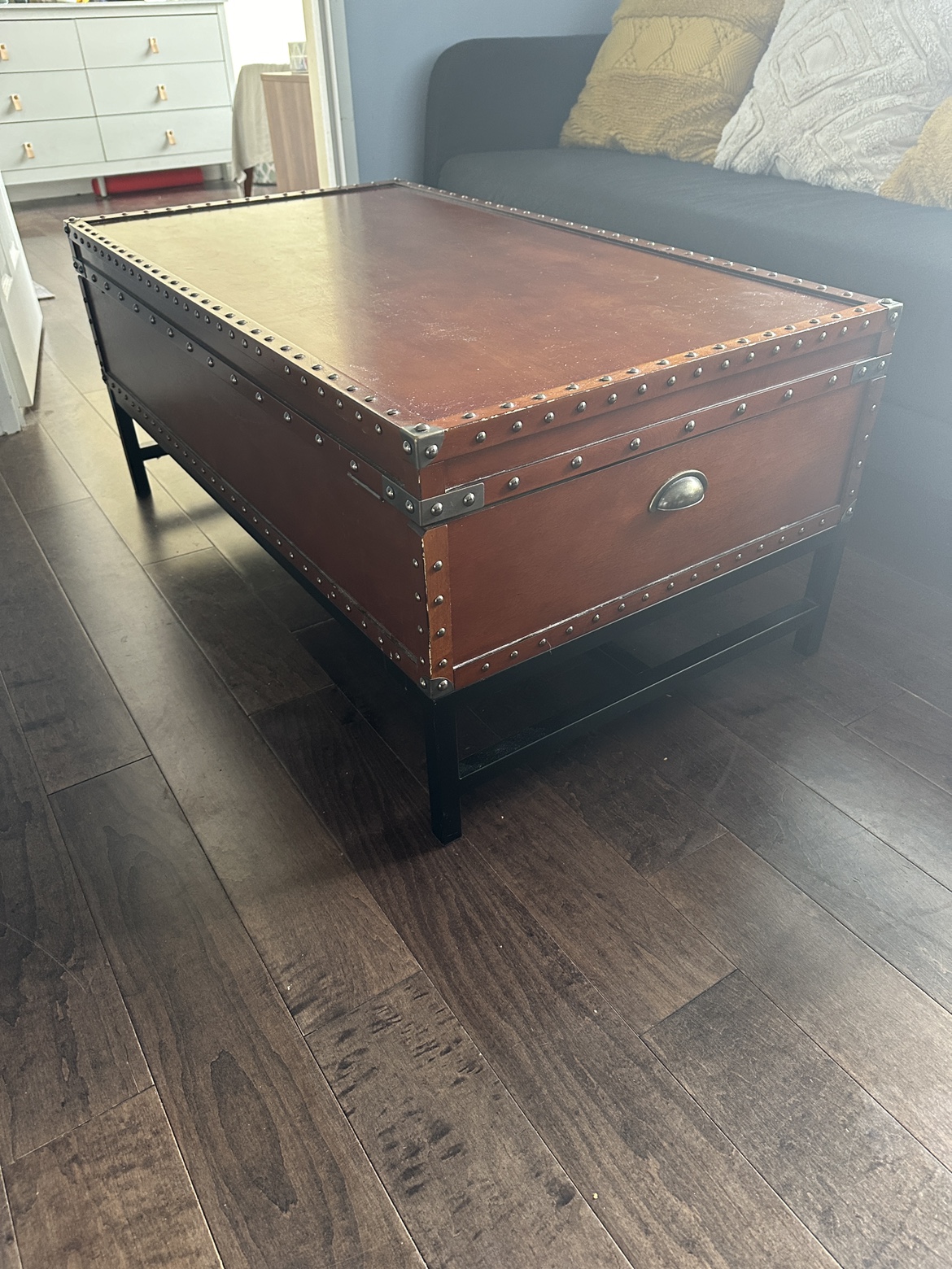 Storage Coffee Table - moving out sale!
