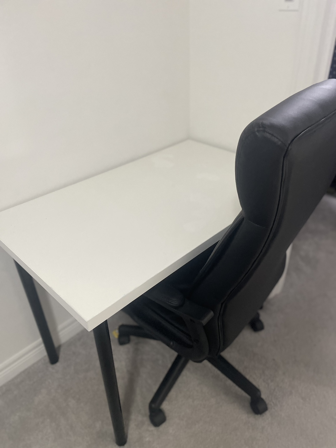 White Desk and Black Office Chair - photo 2