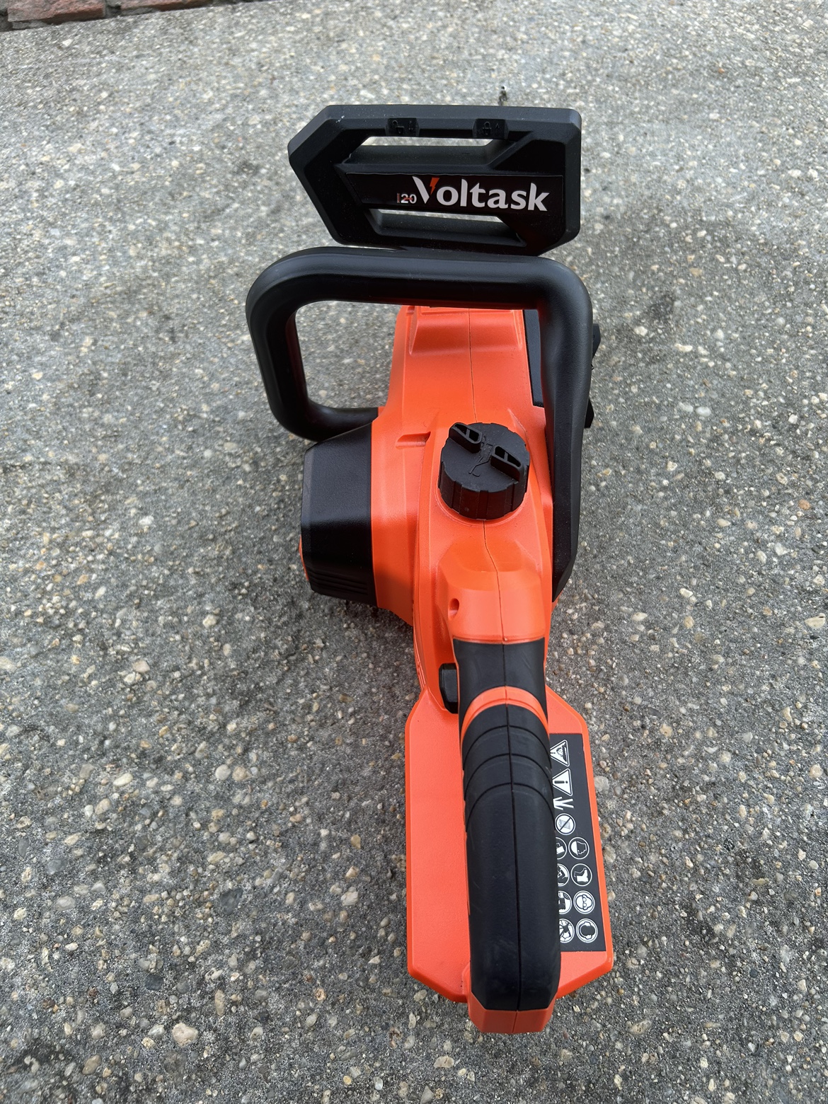 Voltask 20V Cordless Chainsaw - photo 3