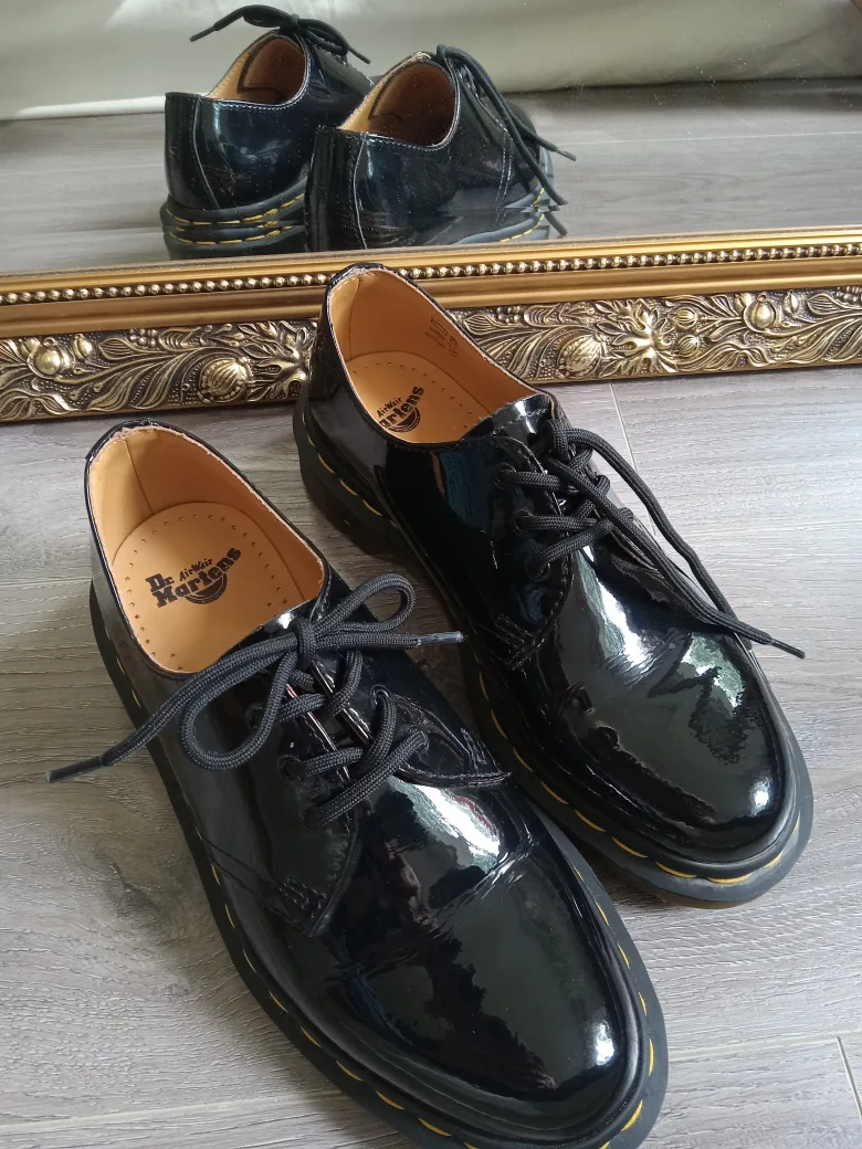 Dr. Martens 1461 Patent Leather Derby/Oxford Shoes thumbnail