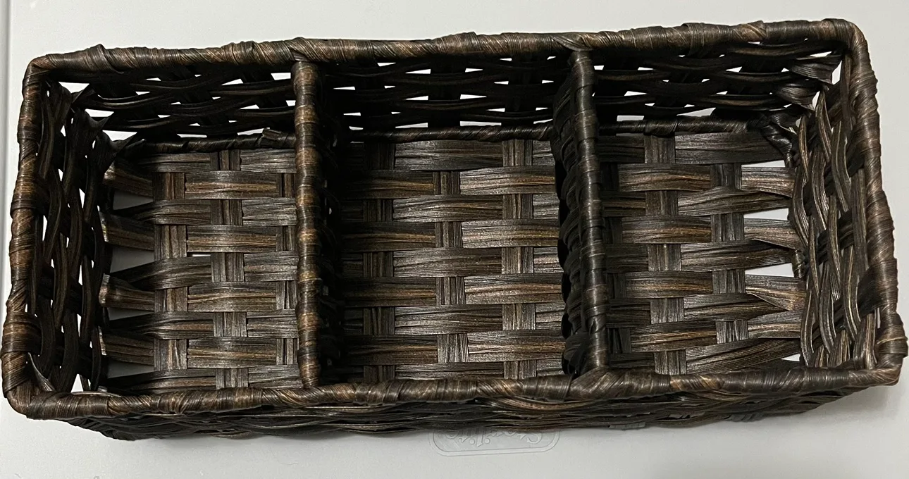#Freecycle🥕 Faux Wicker 3-Compartment Storage Basket thumbnail