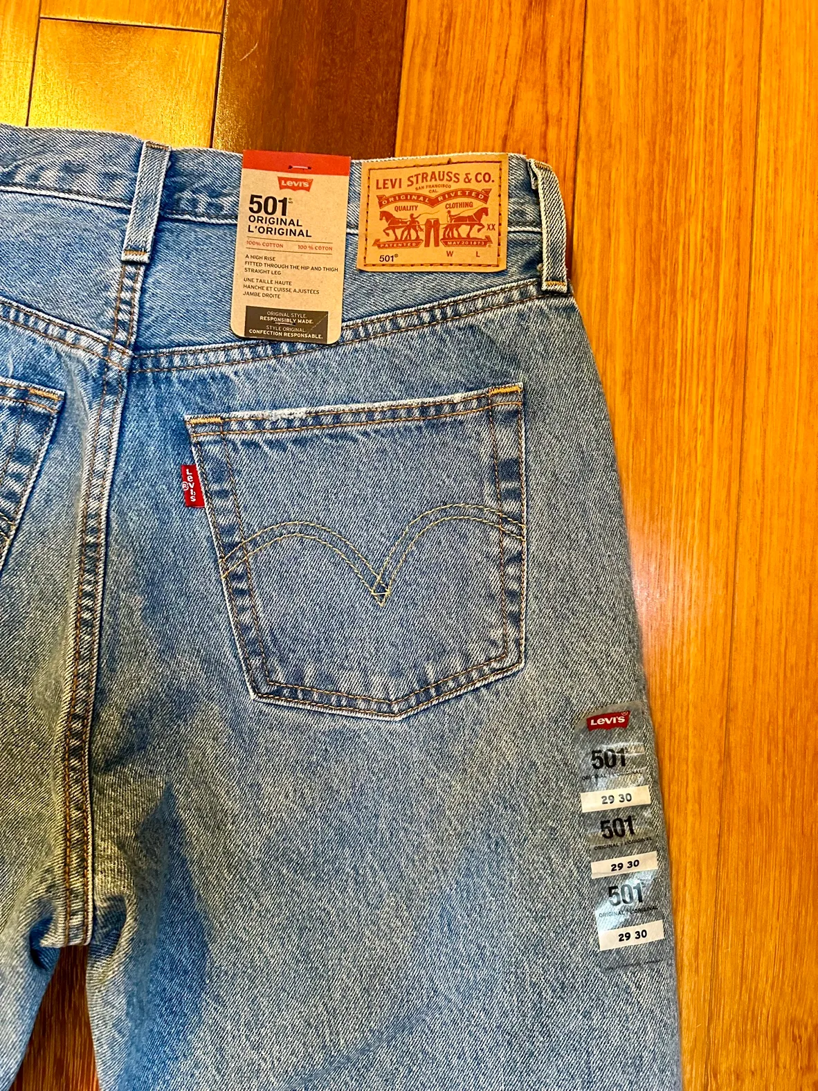 Women’s Levi's 501 jeans brand new with tags size 29/30 image indicator(9)
