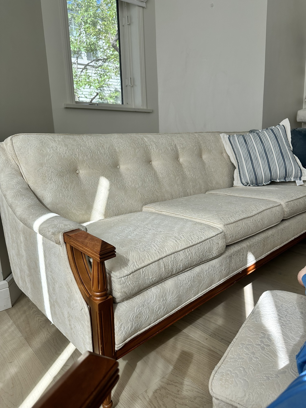 Set of Ivory White 4-seat sofa and armchair with ottoman - photo 4