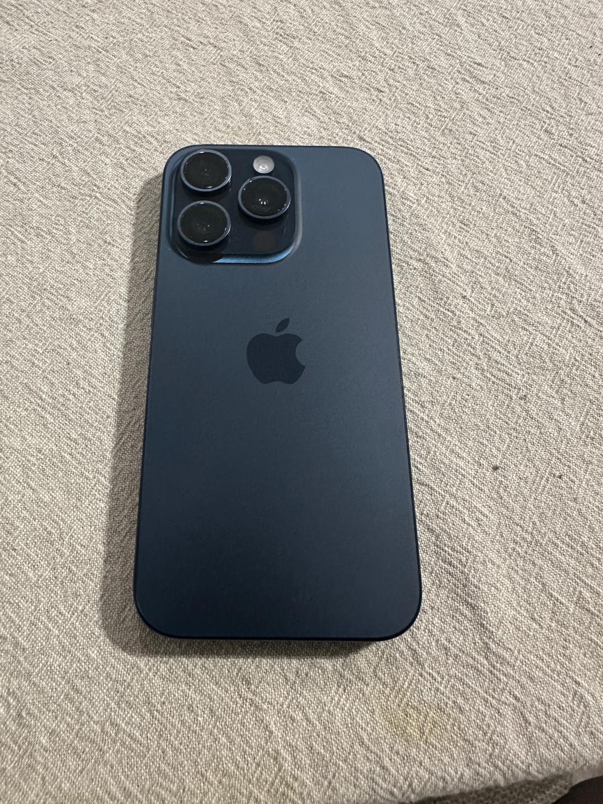 iPhone 15 pro 256 GB - photo 2