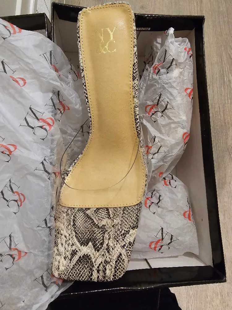 New York & Company Women's Heather Low-Mids image indicator(9)