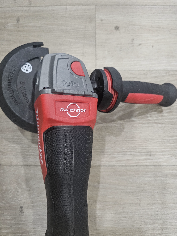 BRAND NEW Milwaukee M18 FUEL 4-1/2-Inch Grinder - photo 3