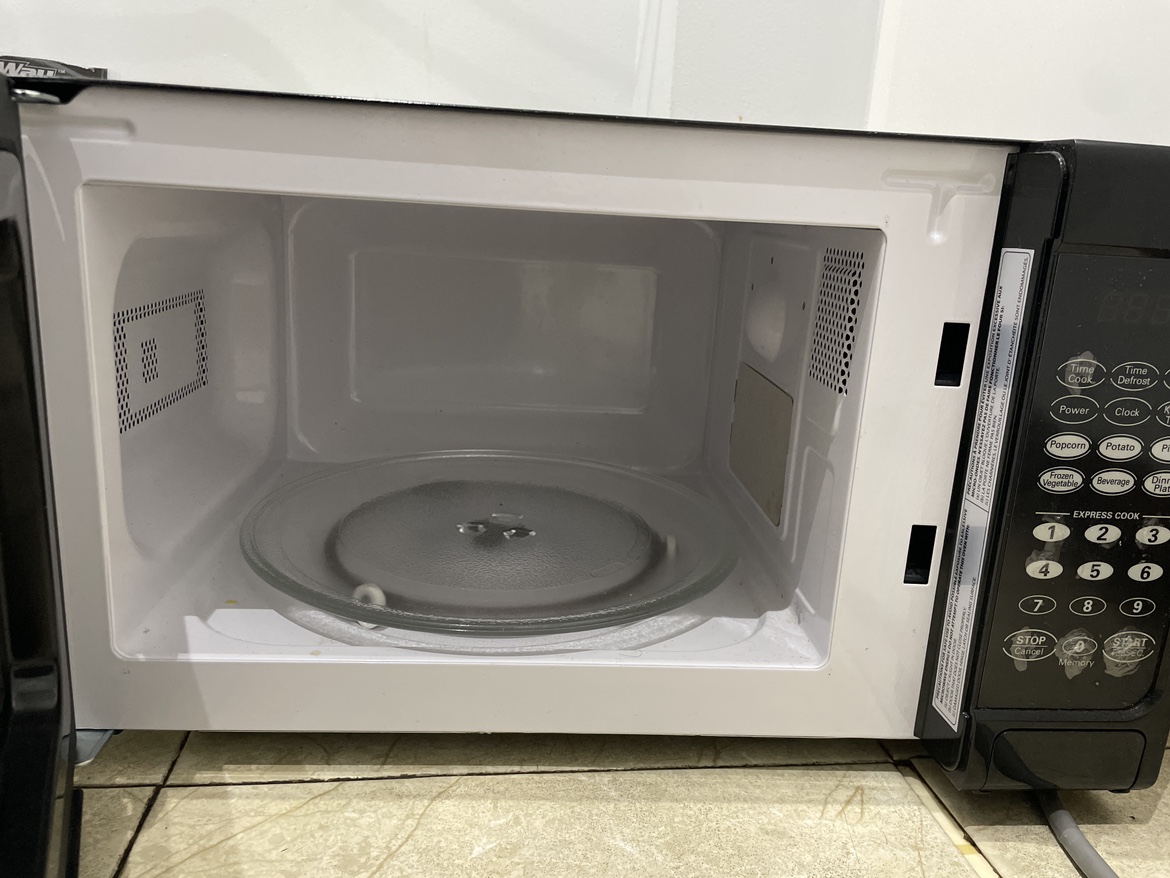 Microwave - photo 2