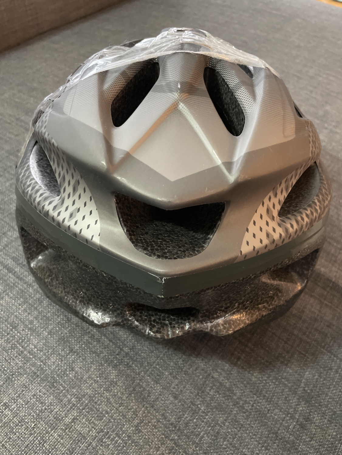 Bell Bicycle Helmet - photo 2