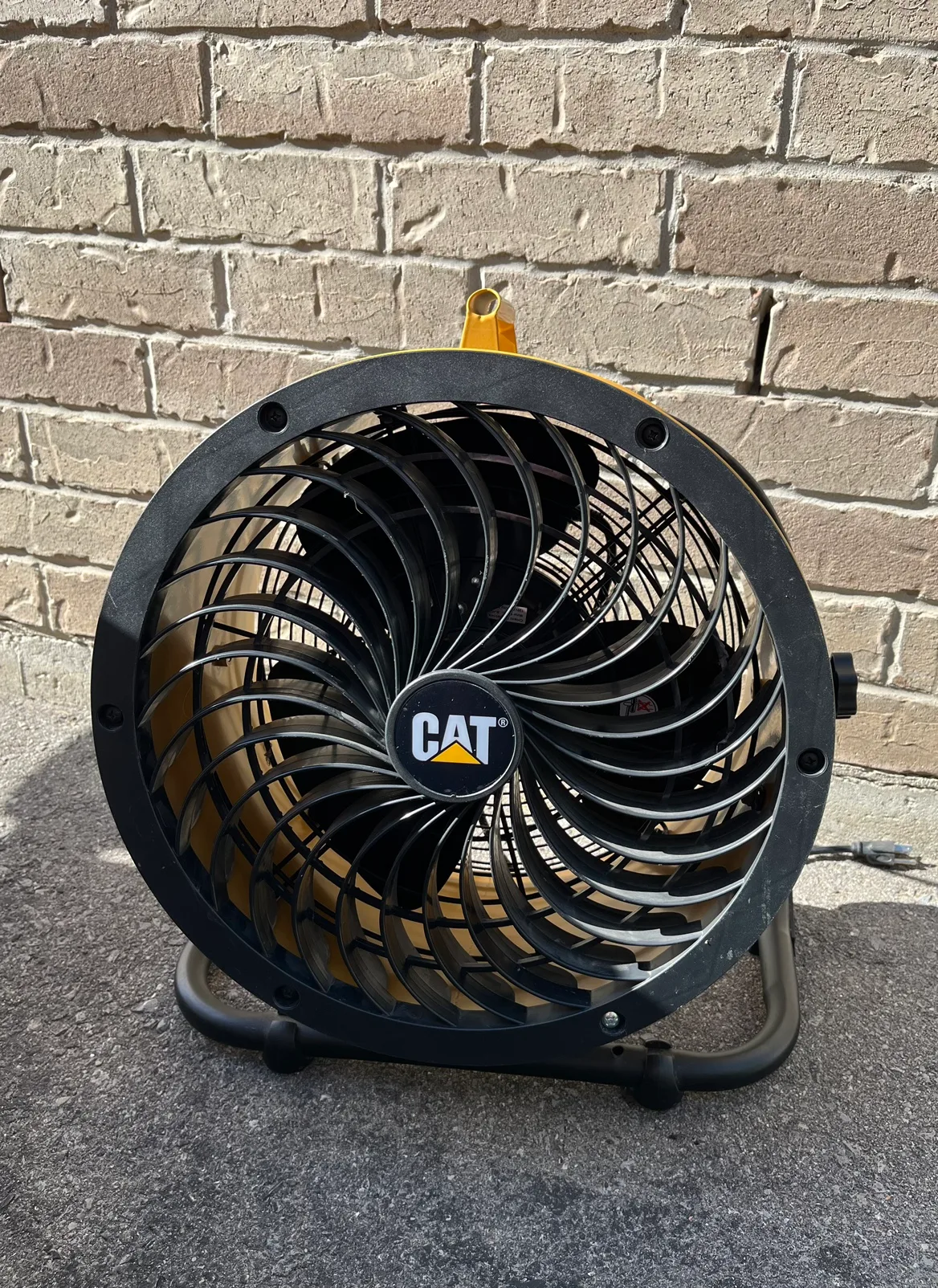 Caterpillar Fan thumbnail