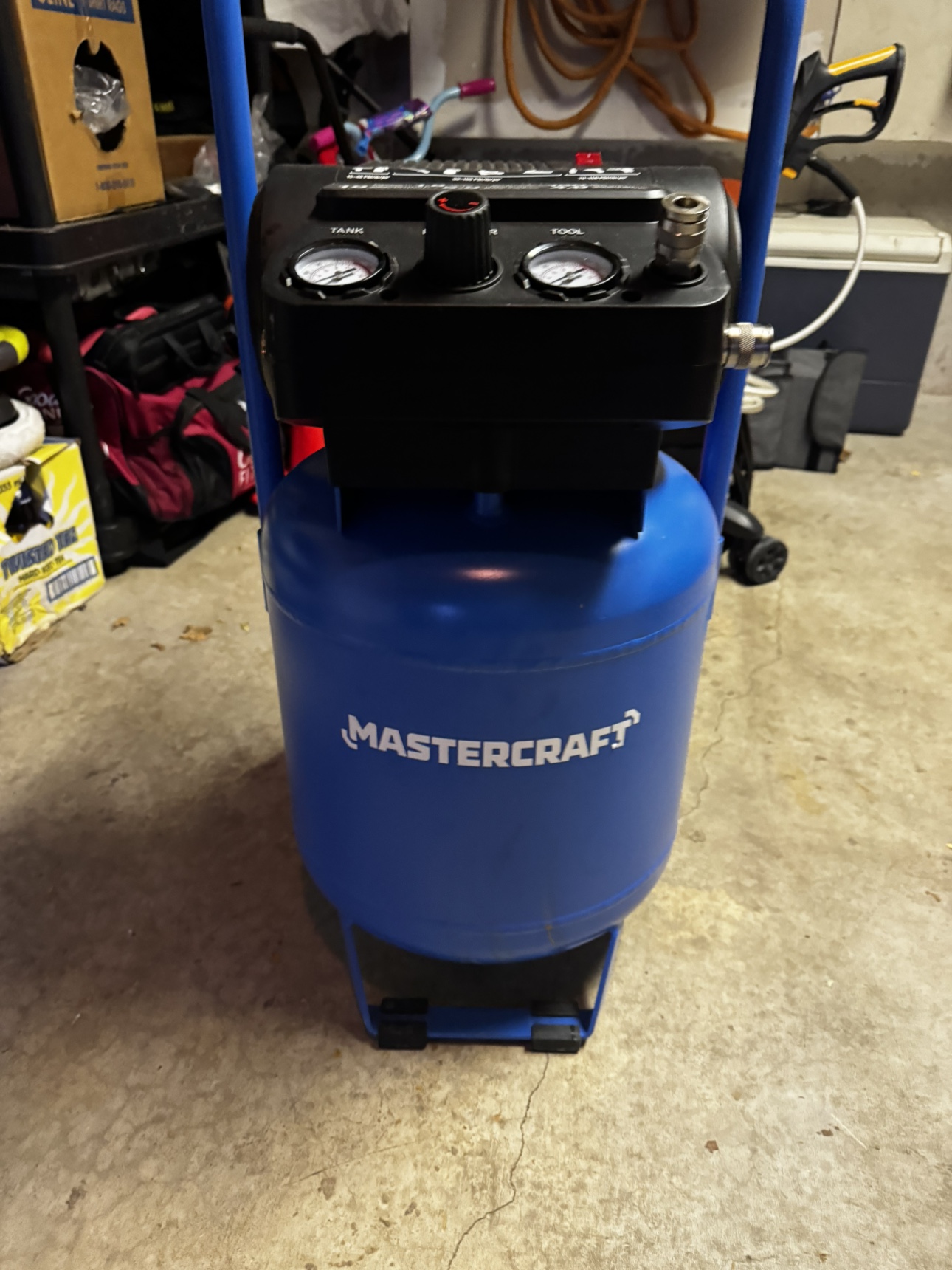 Mastercraft Air Compressor - photo 2