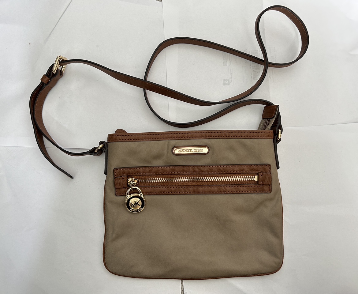 Michael Kors Crossbody Bag
