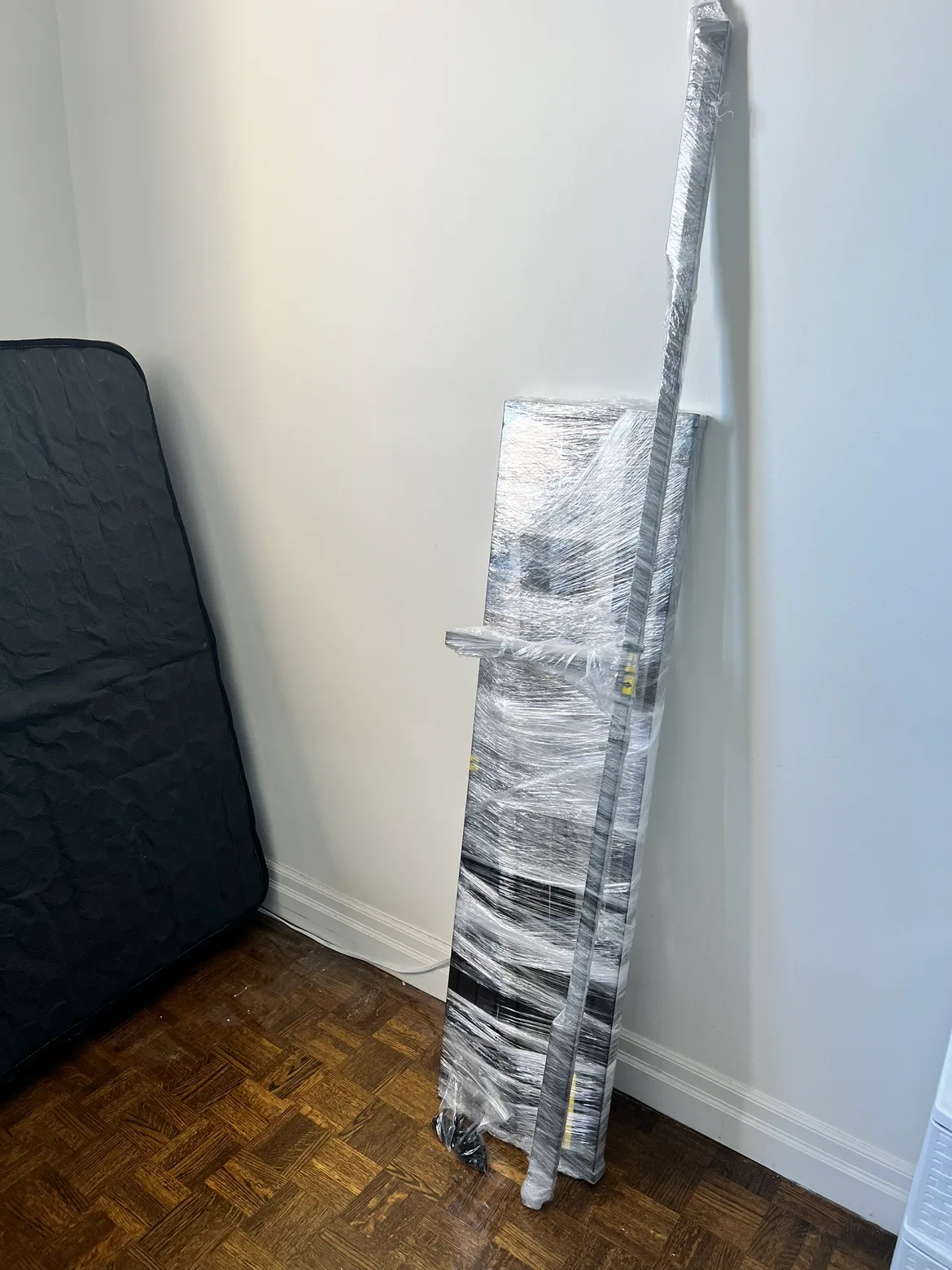 Zinus Full or Double Black Metal Bed Frame and Crystli Mattress image indicator(5)