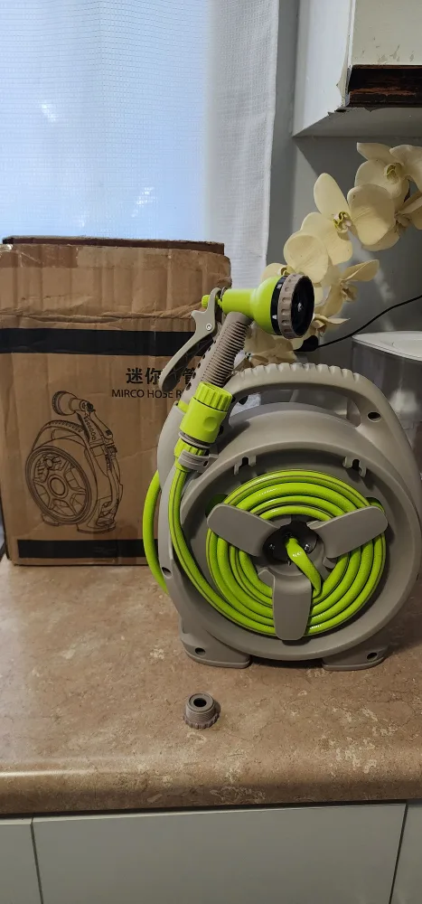 Retractable Garden Hose image indicator(2)