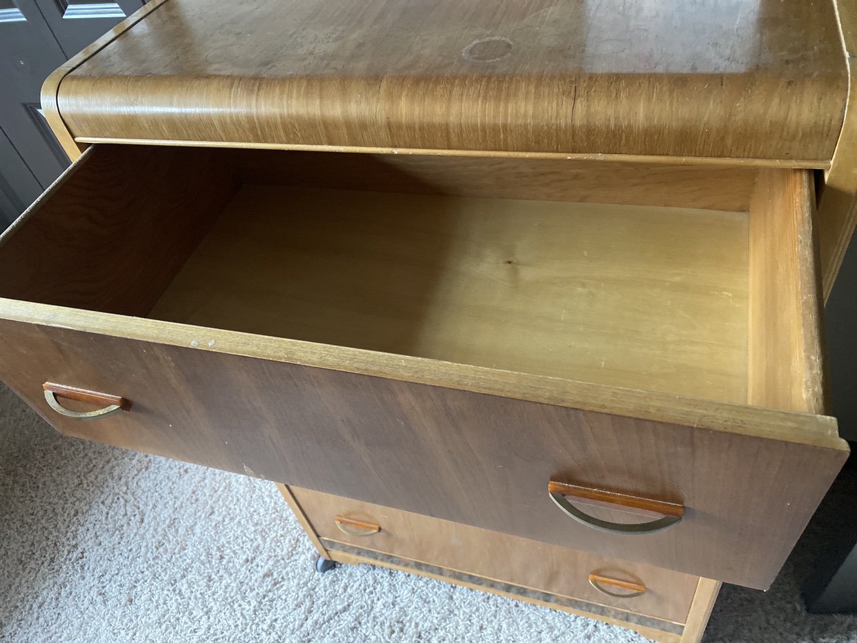 Vintage Four Drawer Dresser - photo 2