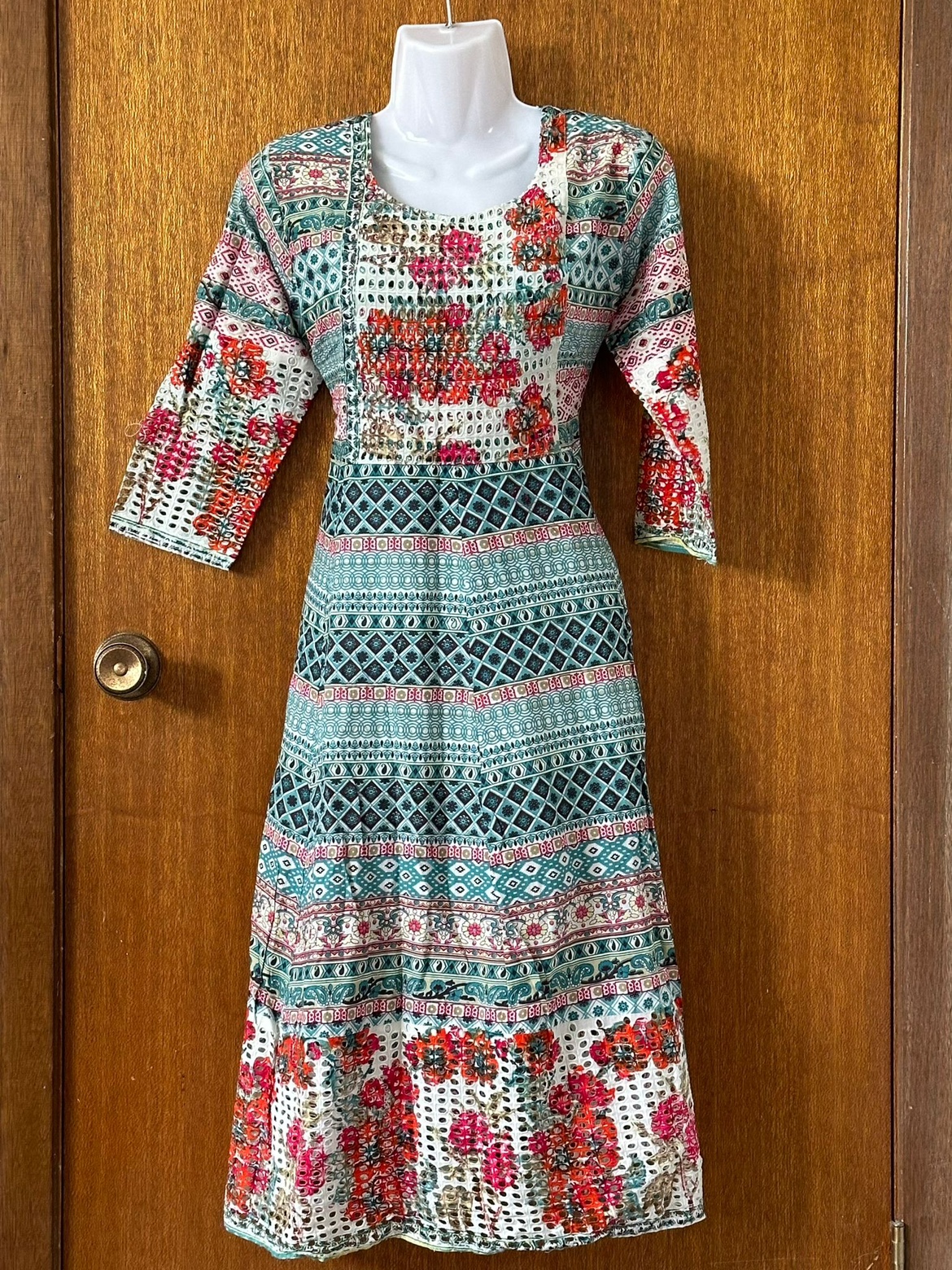 Women’s fashion in different colours , styles and sizes - photo 4