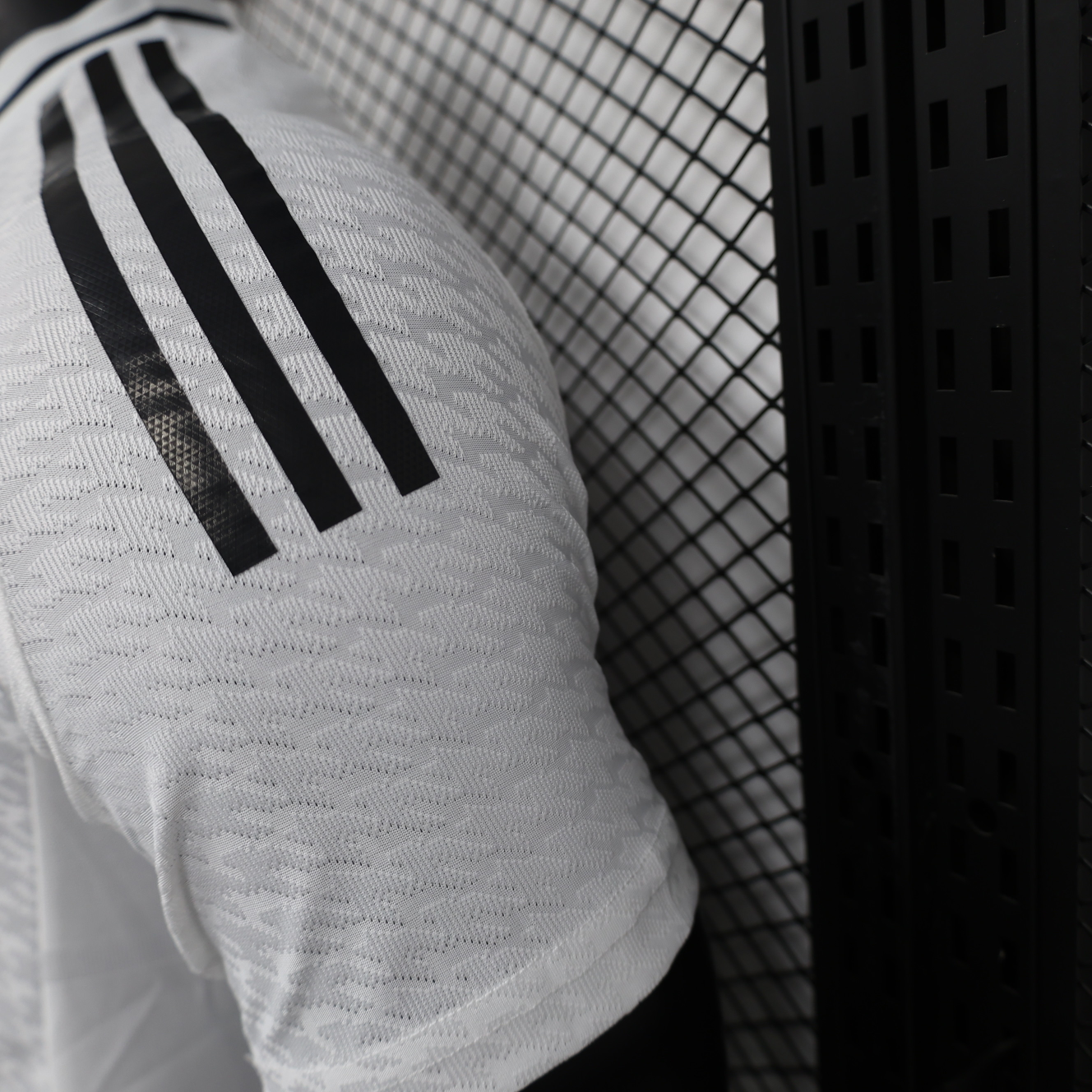 Real Madrid 24/25 season official jersey - photo 5