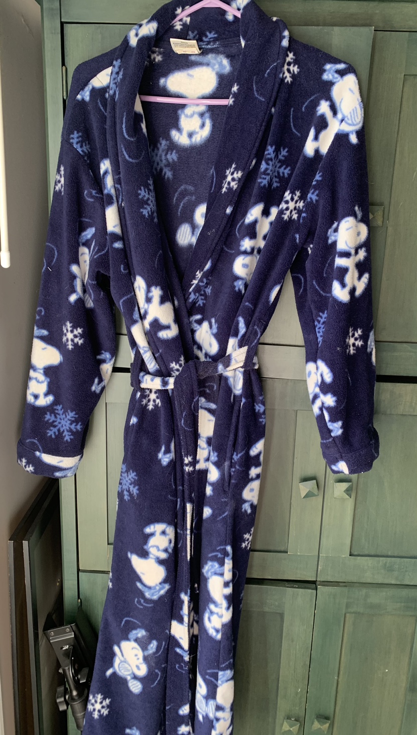 Peanuts Snoopy Fleece Robe