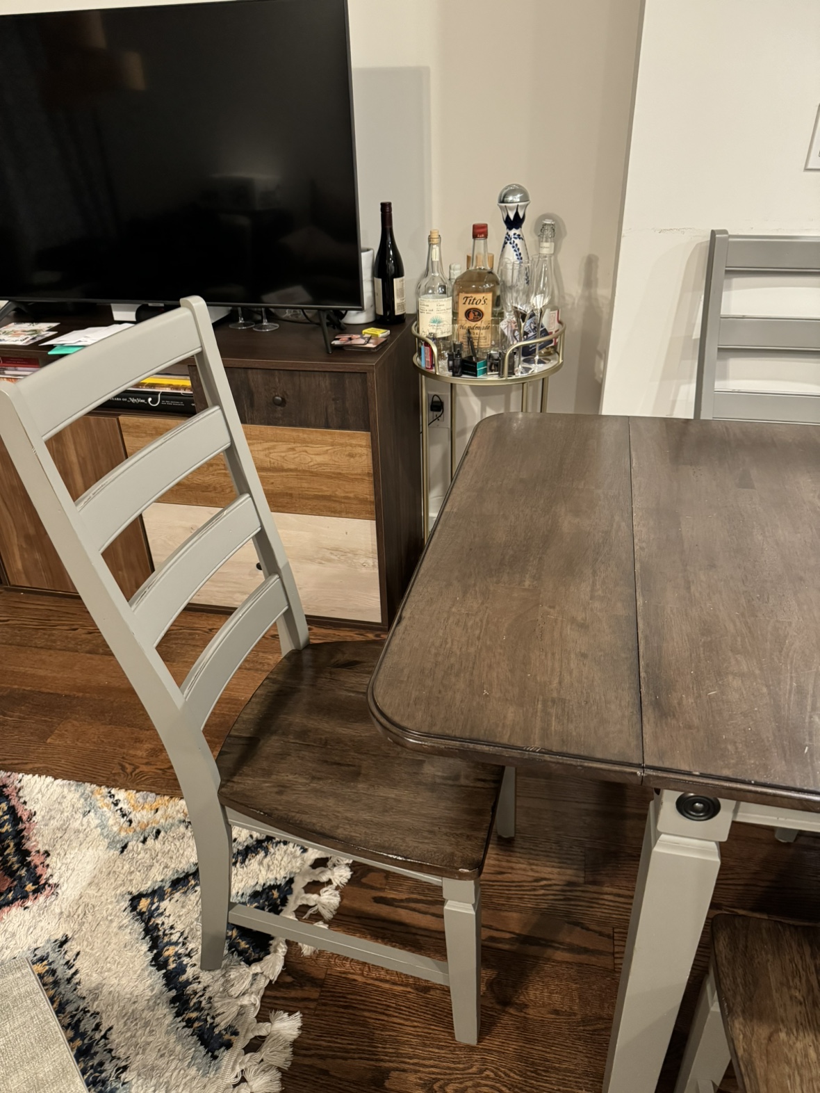 Kitchen table with 4 chairs (drop leaf) - photo 3