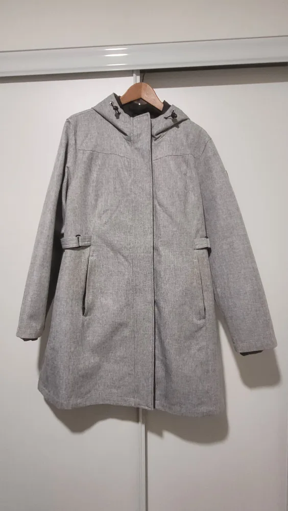 Women's Winter Coat EUC thumbnail