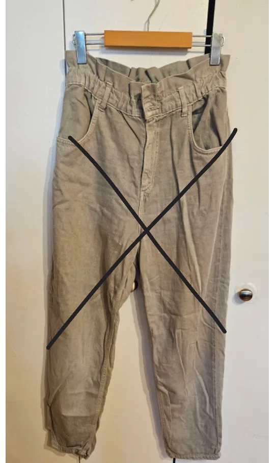 Jeans thumbnail