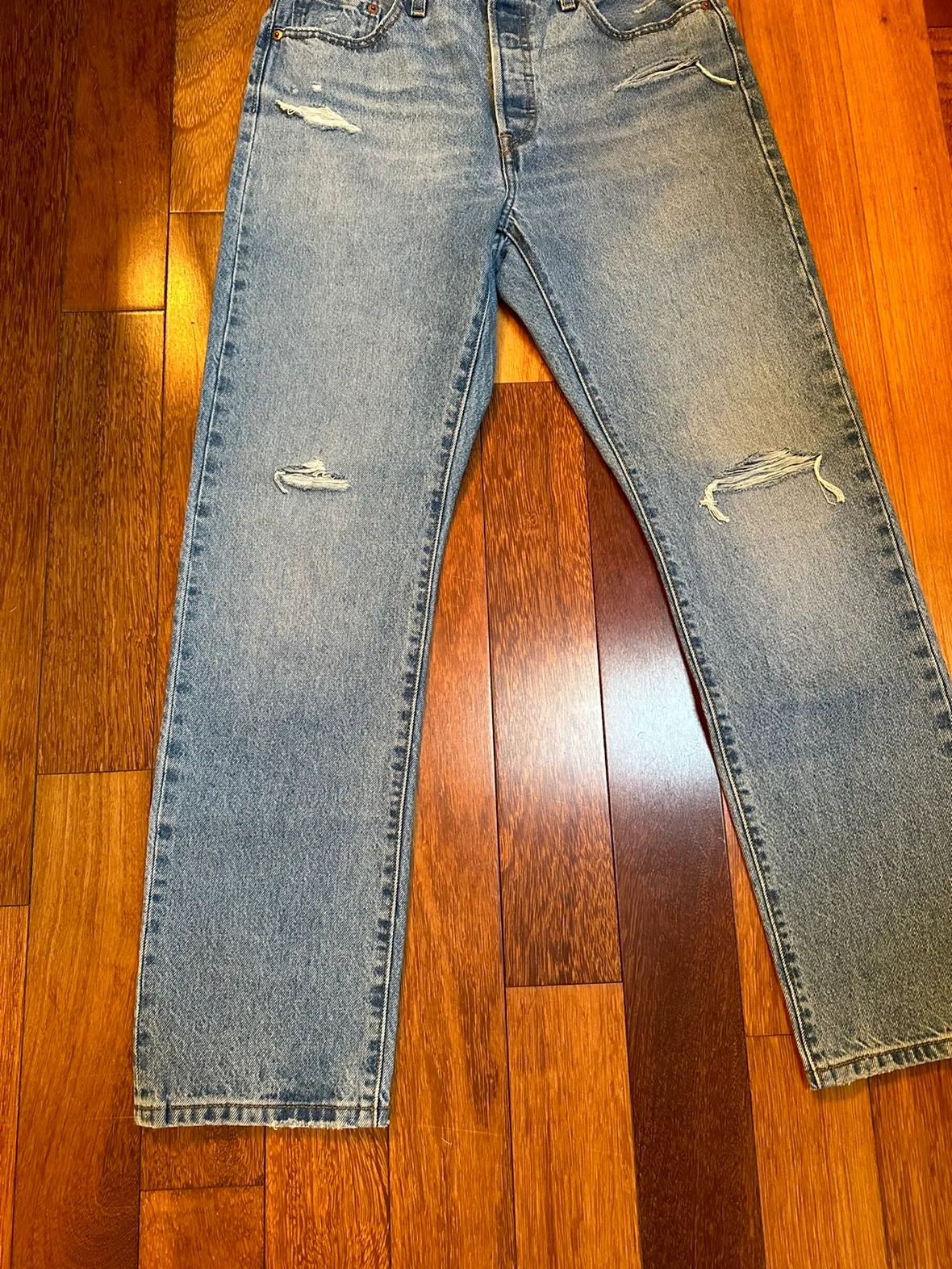 Women’s Levi's 501 jeans brand new with tags size 29/30 image indicator(3)