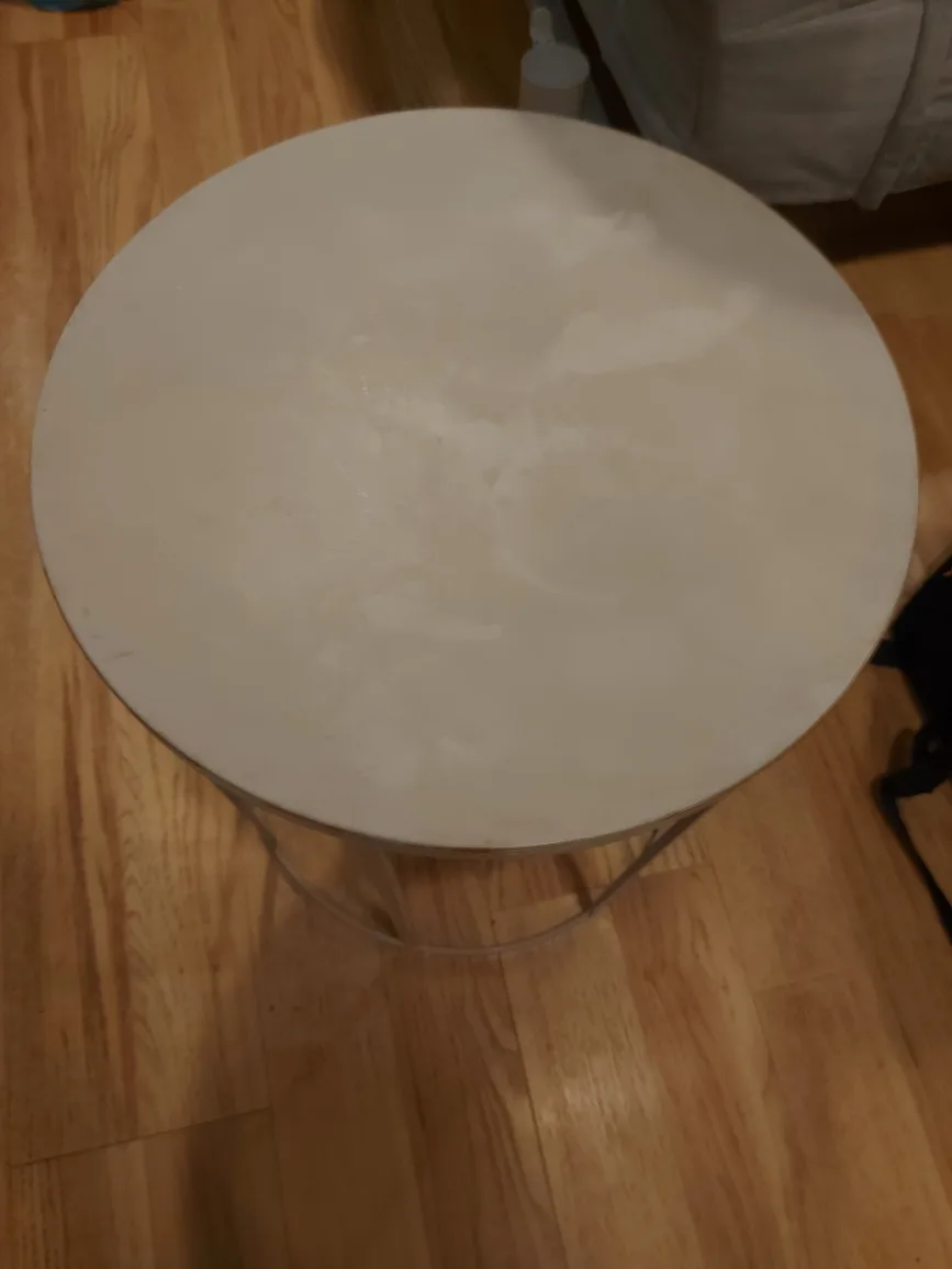 🧡 Small Round End Table - used outdoors image indicator(3)