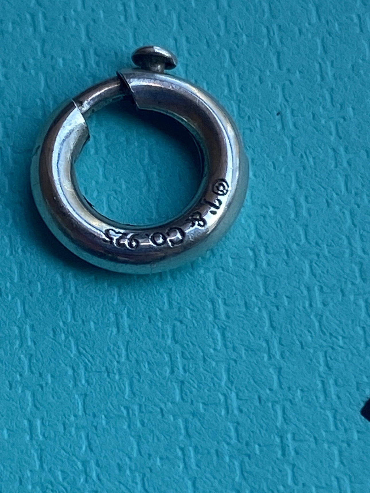 Tiffany & Co. Heart Charm with clasping ring - photo 3
